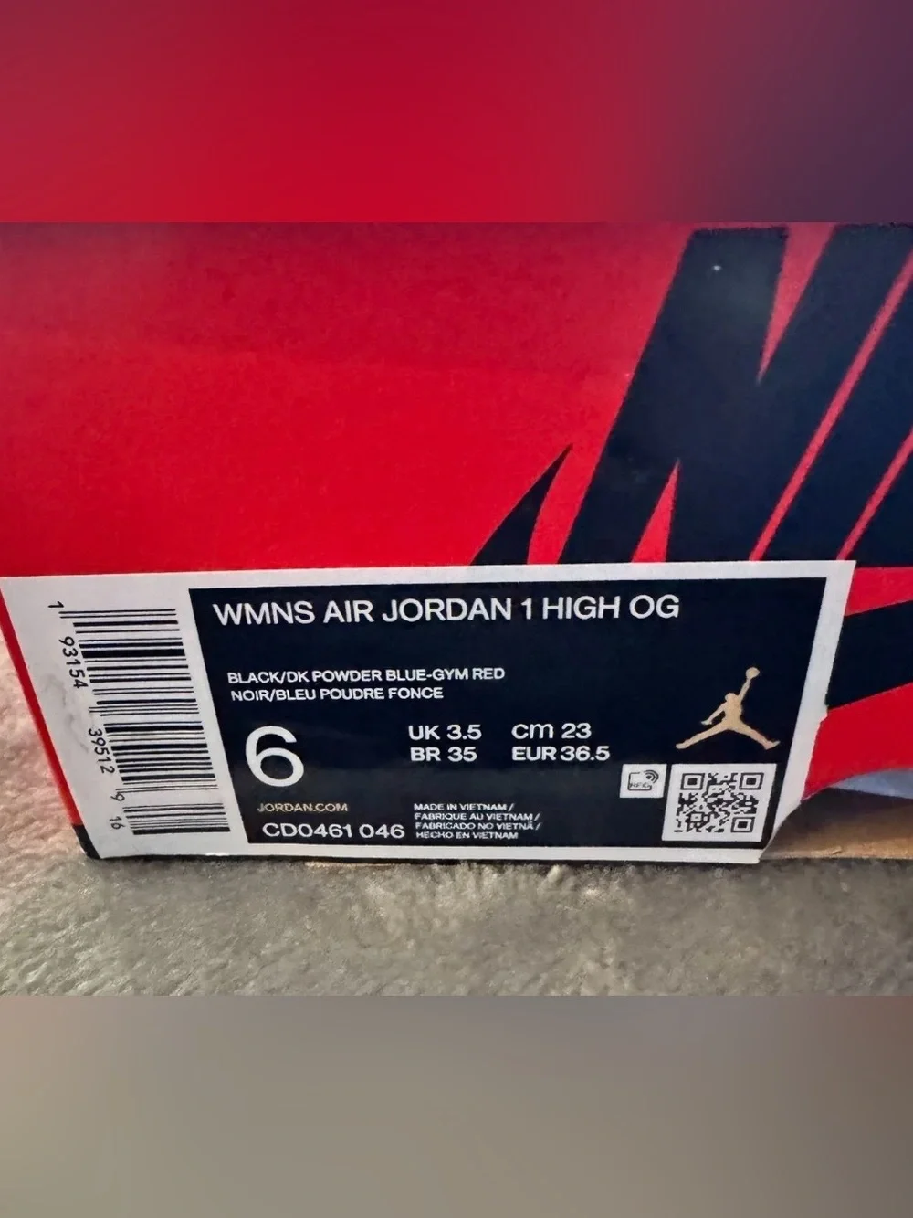Jordan 1 Retro High NC to CHI (Women’s), Like NEW